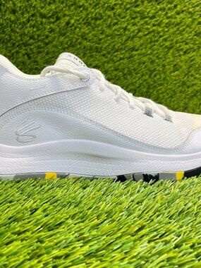Under Armour 3Z5 Curry Womens Size 8.5 White Athletic Basketball Shoes Sneakers